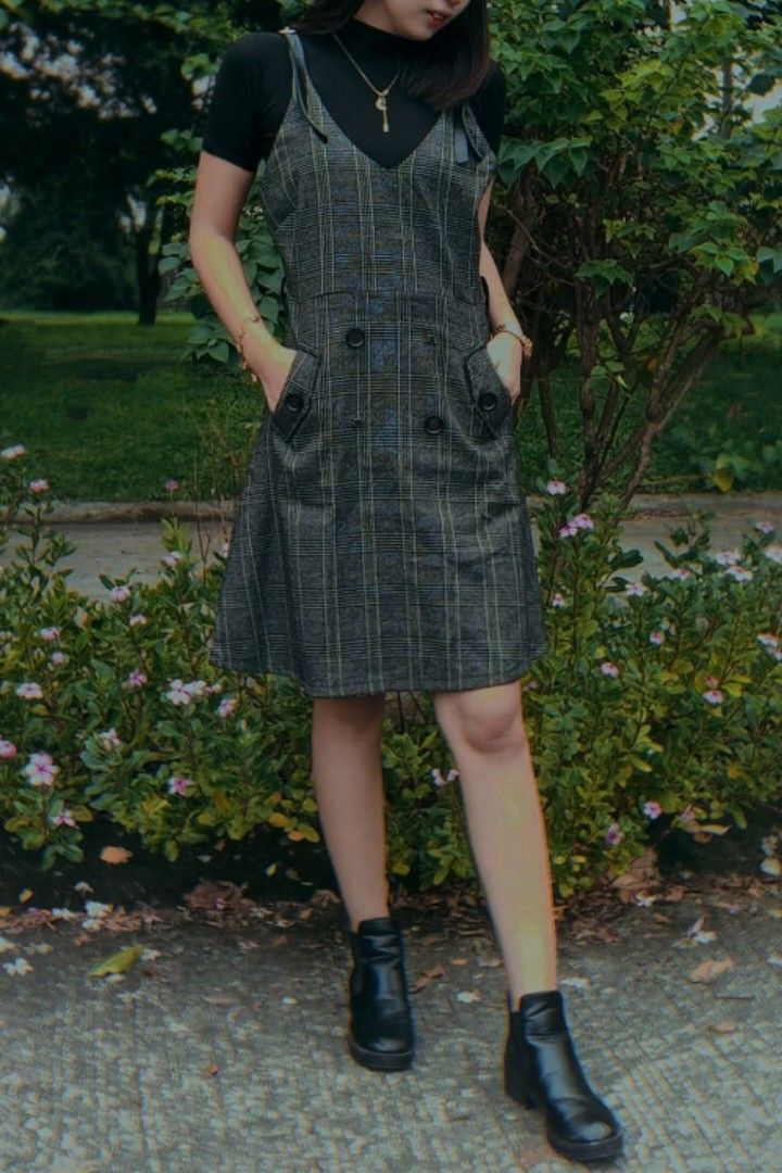 Jumper Dress (Category: Dresses) located in Valenzuela. Submitted by wearitbabe.hk (Listing ID 1468818203, Image 1). Description: Note: Inner not included.