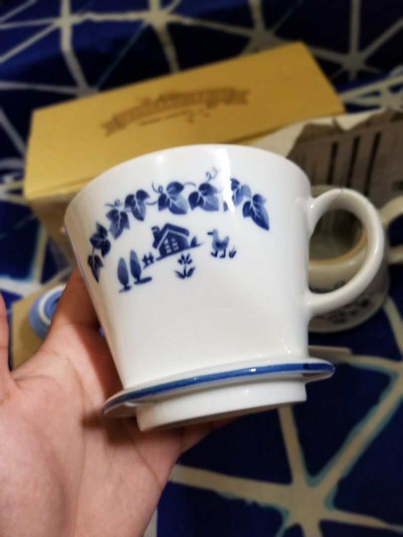 Kalita Twoway Dripset Ceramic Coffee Maker Set (Category: Coffee & Tea Tableware) located in Paranaque City. Submitted by m4rkjulius07672 (Listing ID 1468753763, Image 2). Description: - Authentic Kalita Twoway Dripset with original packaging - Beautiful blue and white ceramic pattern - Includes ceramic dripper pot and teapot with stainless steel mesh infuser - Comes with a coffee scoop and a pack of FP102 filter papers - Complete set, ready to u
