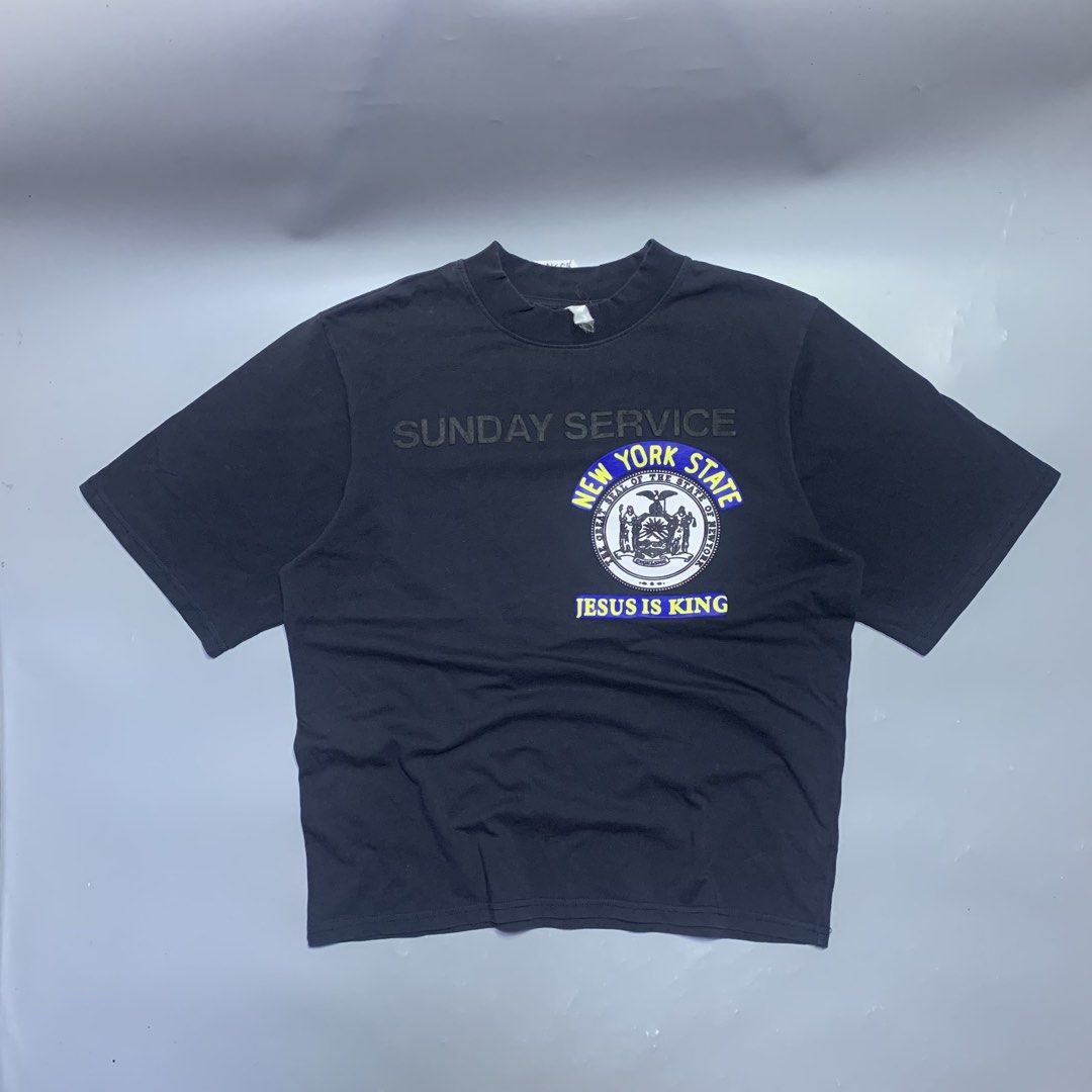 KANYE WEST SUNDAY SERVICE TEE (Category: Tshirts & Polo Shirts ) located in Cabanatuan. Submitted by _w2keed (Listing ID 1468818537, Image 2). Description: Size: M-L (W22' x L28') Condition: 9.5/10 Color rate: 9.5/10 Issue/s: neck (check last slide).
