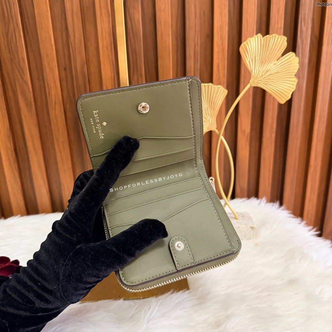 Kate spade (Category: Wallets & Card holders) located in Masantol. Submitted by shopforlessbyjoyg (Listing ID 1468726882, Image 2). Description: 𝗦𝗲𝗹𝗹𝗶𝗻𝗴 𝗹𝗼𝘄 𝗻𝗼 𝘁𝗮𝗴💫 ɢᴇᴛ ʏᴏᴜʀ’s ɴᴏᴡ‼️ 𝟸,𝟹𝟿𝟶 + sf Brandnew / Original 💯 🧿 @shop_forlessbyjoyg 🧿🪬 is not associated or affiliated with any of the brands featured.. all trademarks and copyrights reserved to the original brand holders 🧿.