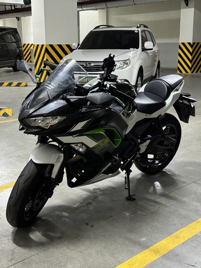 Kawasaki ninja 650, 2022 model (Category: Motorbikes for Sale) located in Valenzuela. Submitted by troyrc (Listing ID 1468849215, Image 2). Description: Kawasaki ninja 650 12+++ milage 2022 model Stock engine Exhaust .