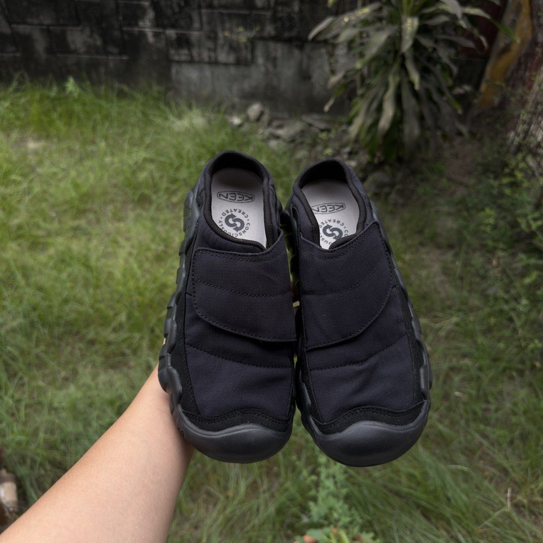 KEEN HYPOWSER WRAP (Category: Slippers and slides) located in Dinalupihan. Submitted by wearable_stuffz (Listing ID 1468845822, Image 2). Description: NO FLAW EXCELLENT CONDITION SIZE 7.5 WOMENS.