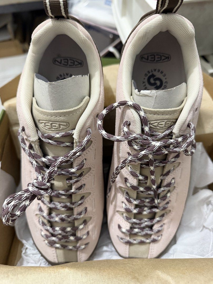 Keen jasper (Category: Sneakers) located in Manila. Submitted by acruzzzz (Listing ID 1468778889, Image 1). Description: Brandnew gift from a friend (wrong size) .