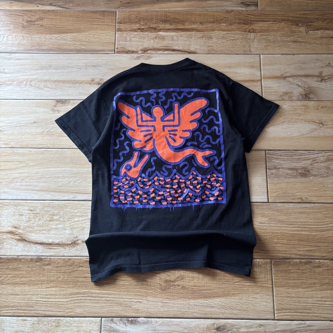 keith haring black graphic cotton shirt (Category: Tshirts & Polo Shirts ) located in Calamba. Submitted by wearlikenobody (Listing ID 1468743370, Image 1). Description: Length: 25.5” Width: 17” Condition: 10/10 Issue: none Size: M.