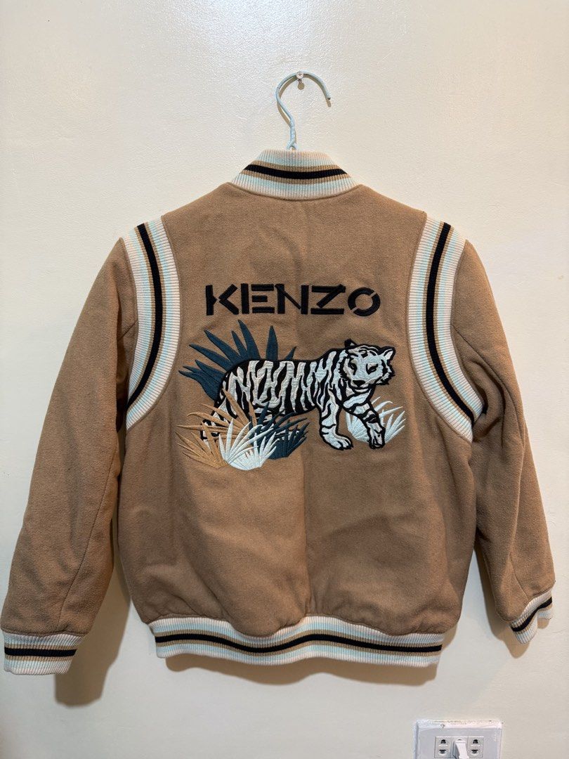 Kenzo jacket (Category: Coats, Jackets and Outerwear) located in Manila. Submitted by vastwind-676c (Listing ID 1468882747, Image 2). Description: .