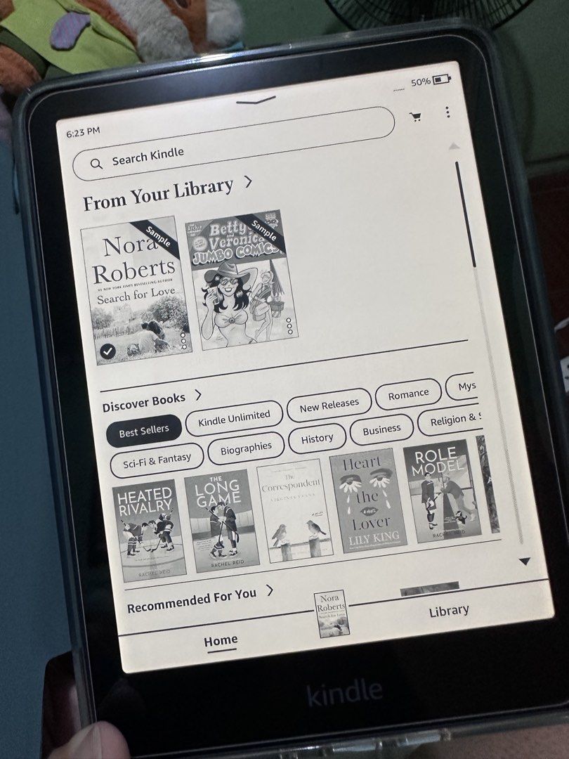 Kindle Gen 12 (Category: E-Readers) located in Pasay City. Submitted by khlxrys (Listing ID 1468812924, Image 3). Description: Almost Bnew 💯 No issue No Dents.