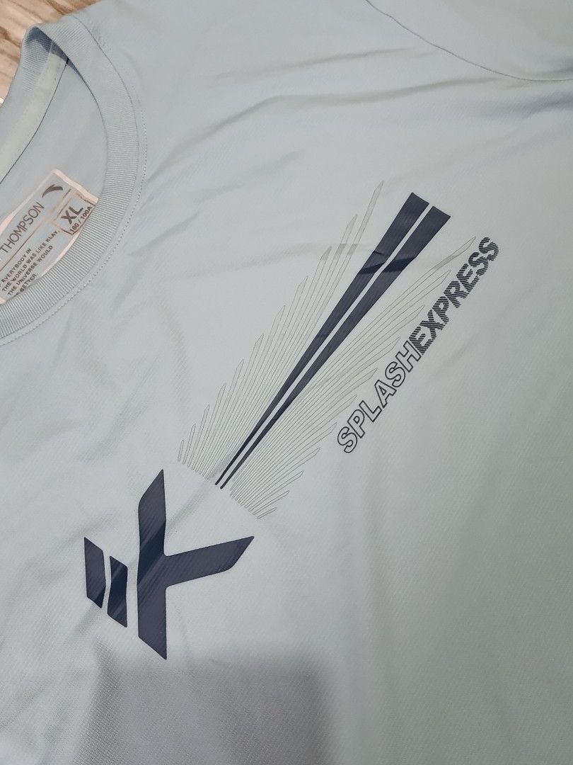 KLAY THOMPSON x ANTA DRIFIT TSHIRT (freeshipping) (Category: Activewear) located in Quezon City. Submitted by gyl-stop (Listing ID 1468738526, Image 2). Description: free shipping 22 x 28.5 excellent condi cr: 9.8/10 issue: none.