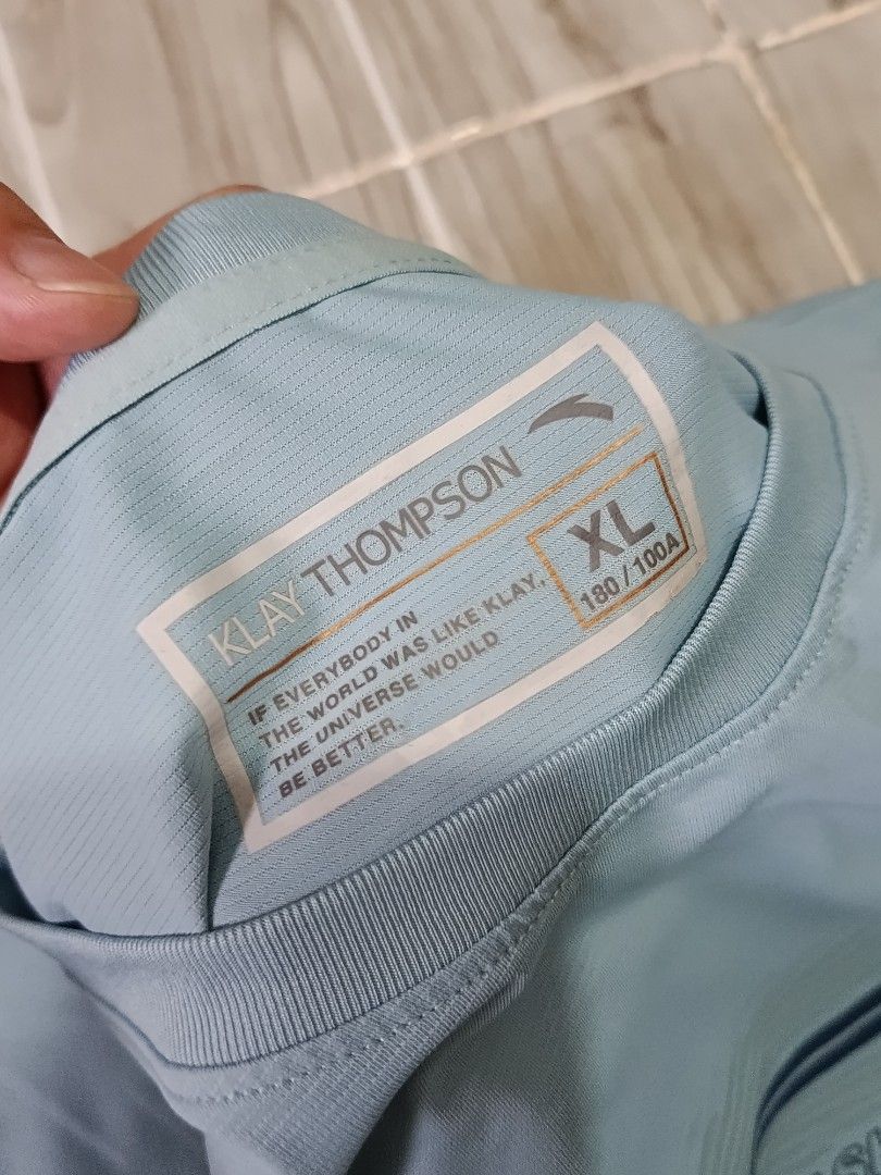 KLAY THOMPSON x ANTA DRIFIT TSHIRT (freeshipping) (Category: Activewear) located in Quezon City. Submitted by gyl-stop (Listing ID 1468738526, Image 3). Description: free shipping 22 x 28.5 excellent condi cr: 9.8/10 issue: none.