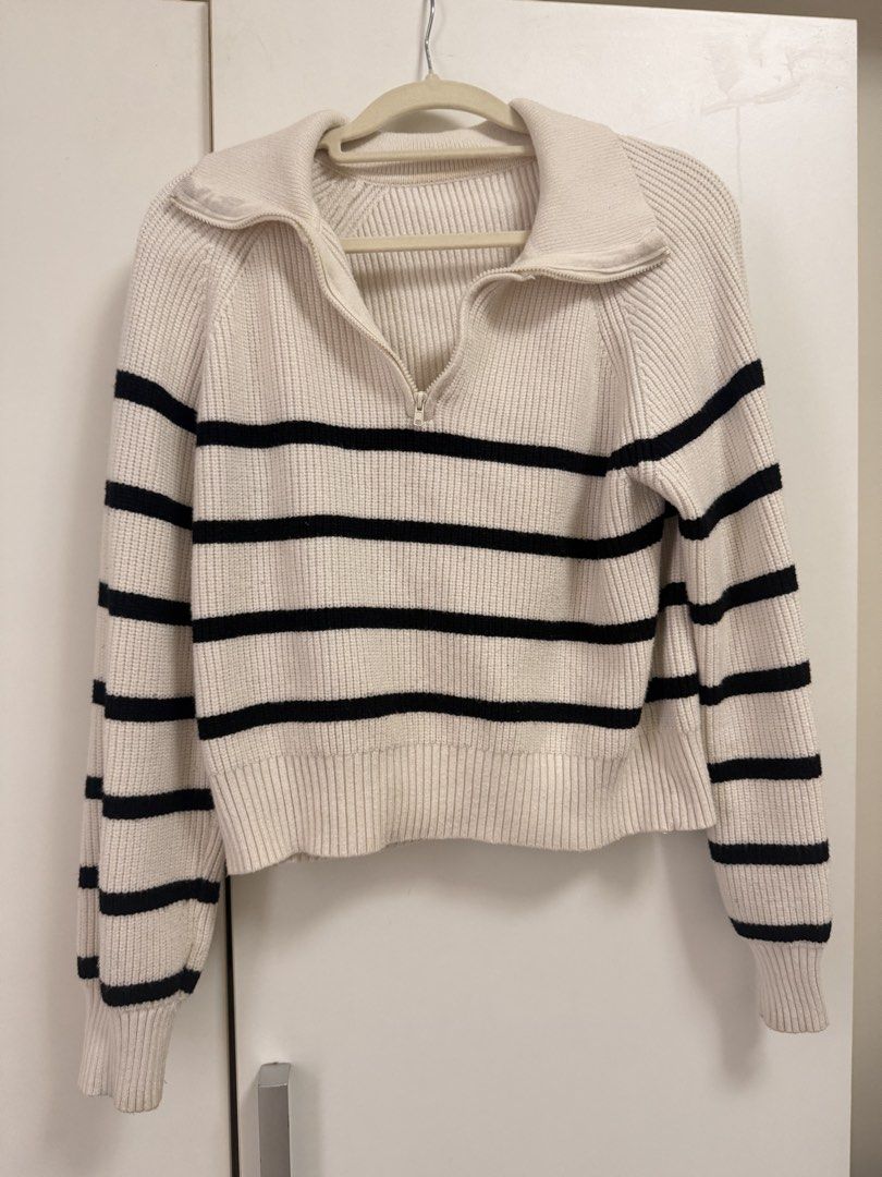 Knitted Office Top (Category: Longsleeves) located in Mandaluyong City. Submitted by ceeceedeclutterera (Listing ID 1468930210, Image 1). Description: Knitted Office Top • Thick and very high quality fabric • Good for office and cold places • Very stylish RFS: • not my style anymore • has stains from laundry.