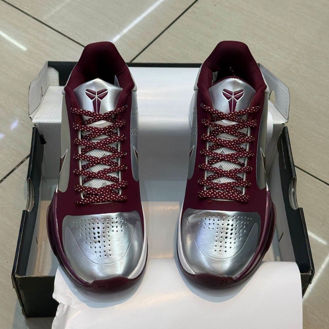 Kobe 5 Protro 🛒 (Category: Sneakers) located in Manila. Submitted by josier_181 (Listing ID 1468886398, Image 2). Description: Available now Ma'am/Sir Pm for more details Your order via lalamove COD or GCASH payment. Kung anong nasa post ko po yun po mismo ang dadating na item sa inyo 💯 Good quality and condition Thank you and God bless Womens Size Guide 5US - 36 EU/FR - 22CM 6US - 37 EU/FR - 23CM 6.5US - 37.5 EU/FR - 23.5CM 7US - 38 EU/FR - 24