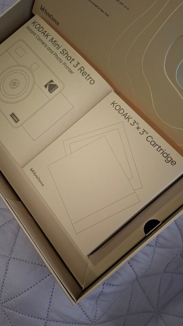 Kodak Mini Shot 3 Retro (Category: Cameras) located in Quezon City. Submitted by nana62600 (Listing ID 1468758179, Image 3). Description: - Brand new, unused in original gift box packaging - 13 megapixel camera with direct 3x3 inch photo printing - Includes C300R camera and 30 sheets of cartridge paper - Free slingbag & photo frames to display your images Things to note: - item is sealed and brand new, never tested it - "Inspire Creativity Enrich