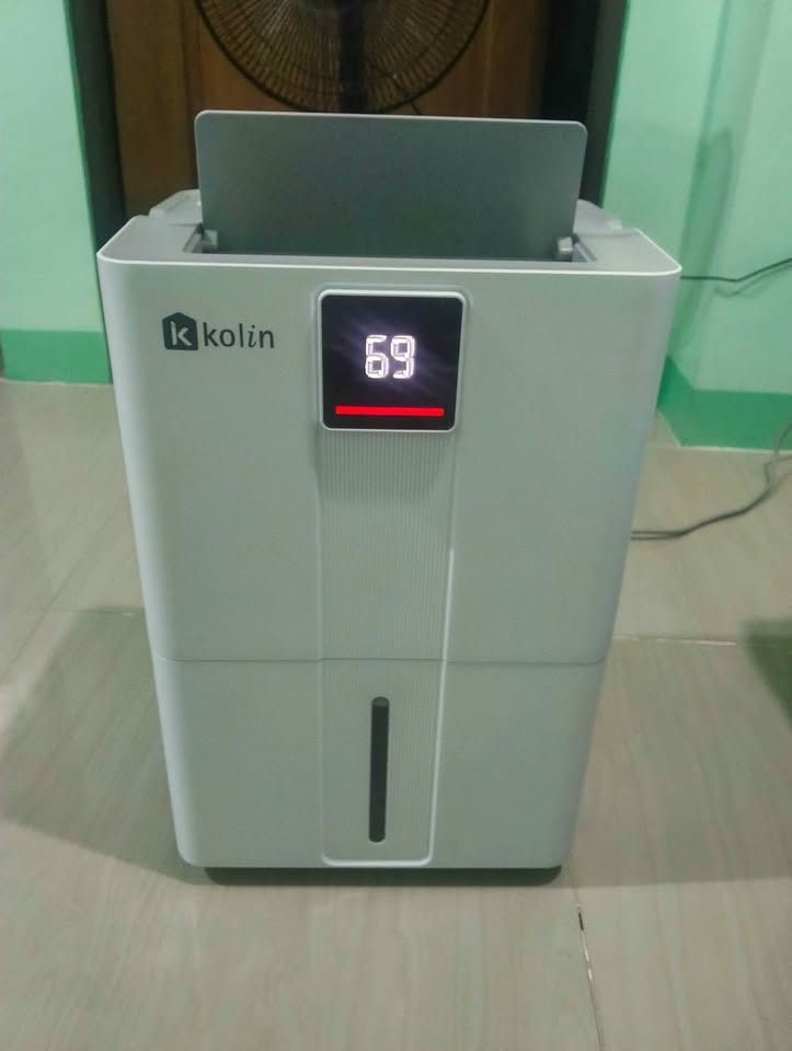 Kolin DEHUMIDIFIER MODEL KD-30L410 (Category: Medical Supplies & Tools) located in Cabuyao City. Submitted by e-v-e-l-y-n (Listing ID 1468730287, Image 1). Description: Kolin DEHUMIDIFIER MODEL KD-30L410 nabili ng august 22 , 2026 almost 2mo. lang nagamit RFS Hindi na ginagamit under warranty pa ng kolin original price : 13,500 down to 8,500 no carton naitapon na. pm na lang po.