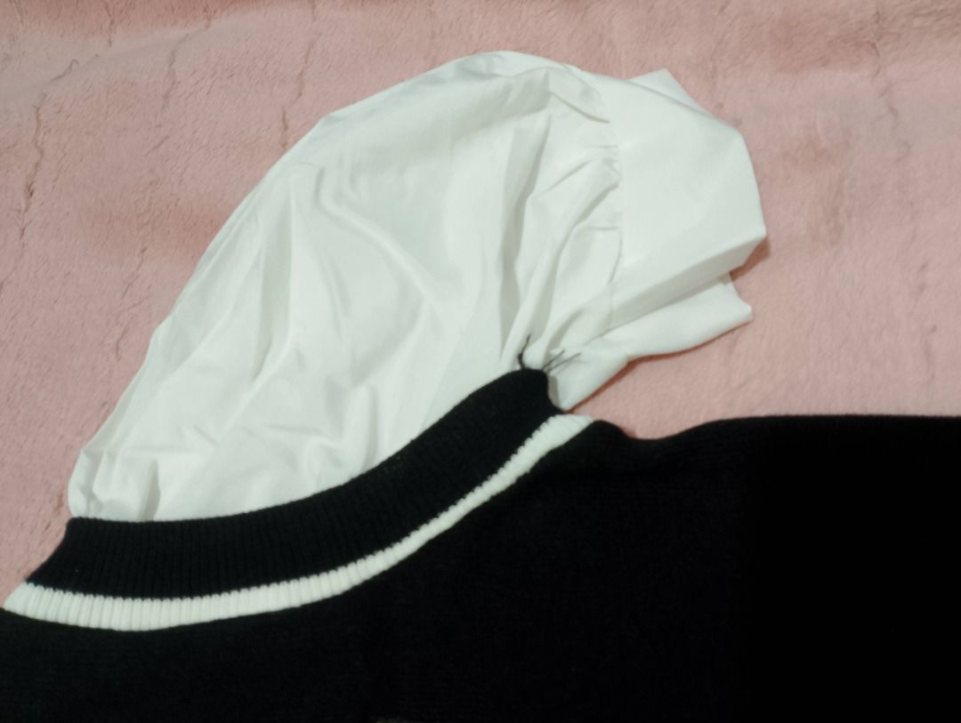 korean high school vest top (Category: Blouses) located in Quezon City. Submitted by ivriory.wolfie (Listing ID 1468823813, Image 2). Description: Pre-owned Korean high school vest with detachable bow Stretchy bottom part Not hugging fit Versatile: pair with jeans or skirt Size S-M Reference Size: 5'2 ft, 49kg Location: Quezon City Landmark: Fishermall BUYER will shoulder shipping fee. MOP: E-wallets (Gcash/Maya).