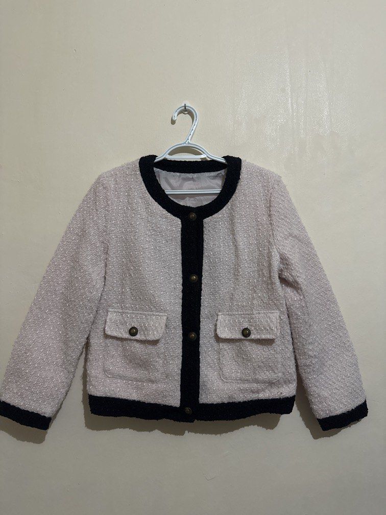 Korean tweed blazer (Category: Coats, Jackets and Outerwear) located in Quezon City. Submitted by brandsetcph (Listing ID 1468788051, Image 1). Description: Tweed blazer Thrifted Very light pink in actual Size: best fit medium (20x21in) Perfect for winter. Used this in Japan.