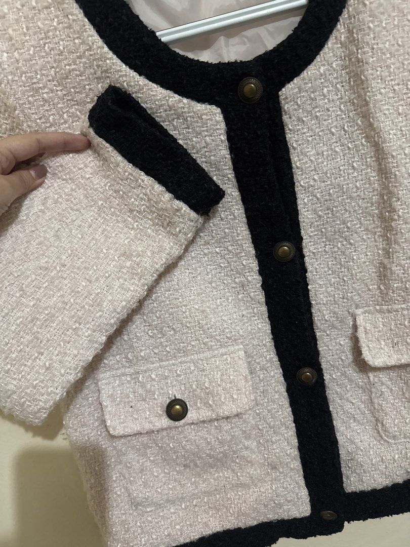 Korean tweed blazer (Category: Coats, Jackets and Outerwear) located in Quezon City. Submitted by brandsetcph (Listing ID 1468788051, Image 3). Description: Tweed blazer Thrifted Very light pink in actual Size: best fit medium (20x21in) Perfect for winter. Used this in Japan.