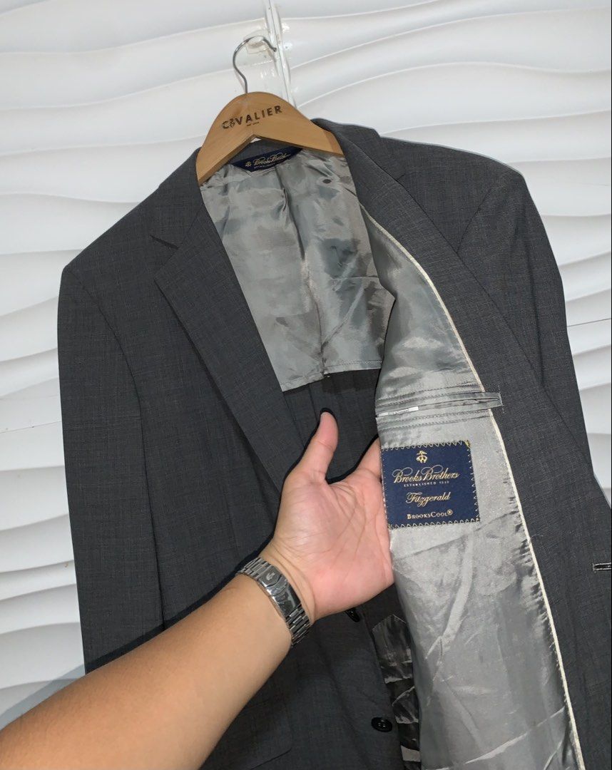 (L) Brooks Brothers Men's Wool Blend Blazer Jacket - Brookscool (Category: Coats, Jackets and Outerwear) located in Bulacan. Submitted by cavalieeeer (Listing ID 1468781446, Image 3). Description: 𝗣𝗟𝗘𝗔𝗦𝗘 𝗥𝗘𝗔𝗗 𝗧𝗛𝗘 𝗗𝗘𝗧𝗔𝗜𝗟𝗦 𝗜𝗡 𝗧𝗛𝗘 𝟮𝗡𝗗 𝗣𝗜𝗖𝗧𝗨𝗥𝗘! We base sizing on actual measurements, not tag size — please check the dimensions before buying! 📌 Prices are fixed. Unreasonable offers will not be entertained. 🌐 Facebook