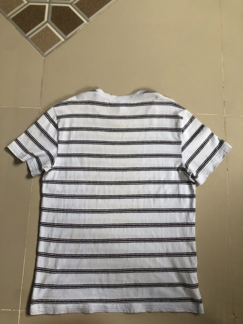 Lacoste striped shirt (Category: Tshirts & Polo Shirts ) located in Binalbagan. Submitted by kianbenedict024 (Listing ID 1468561076, Image 2). Description: Lacoste striped shirt Excellent condition Color rate 9.7/10 or better .