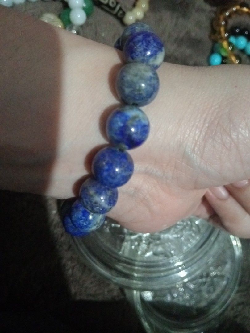 Lapis Lazuli stone bracelet (Category: Precious Stones) located in Batangas. Submitted by girlmeetspurple (Listing ID 1468800993, Image 2). Description: .