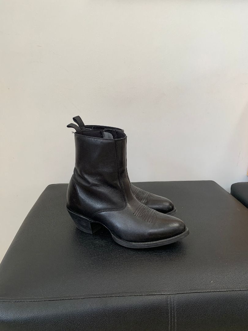Laredo Fletcher Western Boots (Category: Boots) located in Paranaque City. Submitted by bulldogdad (Listing ID 1468785726, Image 2). Description: - Color: Black - 100% Leather - Cowboy Heel - Side Zips - Removable Orthotic Insoles.
