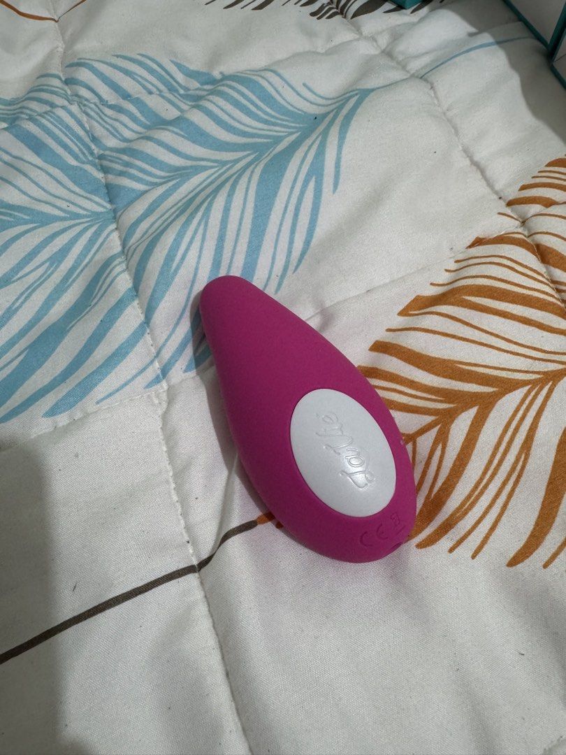 LaVie Pink Personal Massager (Category: Massage Devices) located in Baguio. Submitted by pallas12 (Listing ID 1468785819, Image 2). Description: - Brand: LaVie - Color: Pink with a white control button - Shape: Compact, ergonomic oval design for an easy grip - Safety: CE marked near the top edge - Operation: Simple and ready to use out of the box - Condition: Brand new.