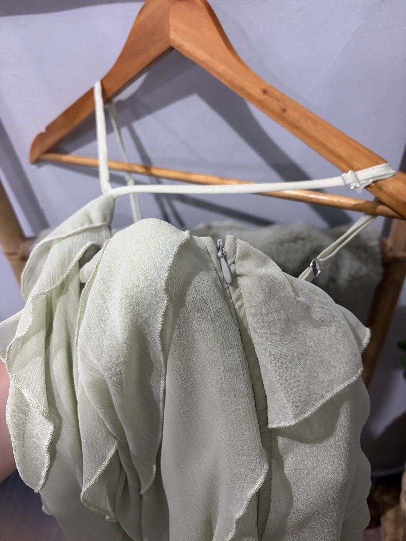 Layered Dress Sage Green (Category: Dresses) located in Pateros City. Submitted by lovealy_07 (Listing ID 1468803695, Image 3). Description: Orig price: 755 Shein Medium sized Used once only Sage Green Backless One sided style Lenght: 29 inches .