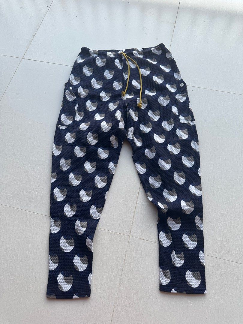 Le coq X sousou collab bicycle pant (Category: Bicycles) located in Angeles City. Submitted by royal_vintage_thriftshop (Listing ID 1468784338, Image 2). Description: MADE IN JAPAN HAND MADE PANTS NO ISSUE VERY GOOD CONDITION M (Waist: 70–96, Hip: 110, Rise: 34, Thigh: 33, Leg Opening: 66, Hem Width: 13 cm).