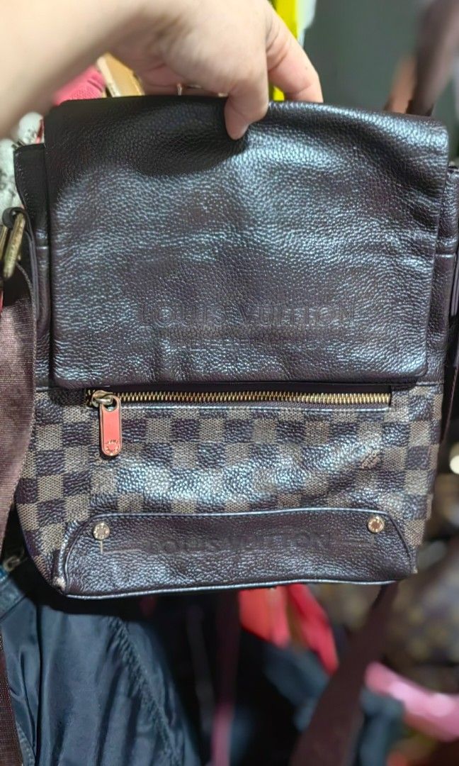 Leather LV sling (Category: Sling Bags) located in Bacolod City. Submitted by darriebags88 (Listing ID 1468774294, Image 1). Description: pure leather no flaw.