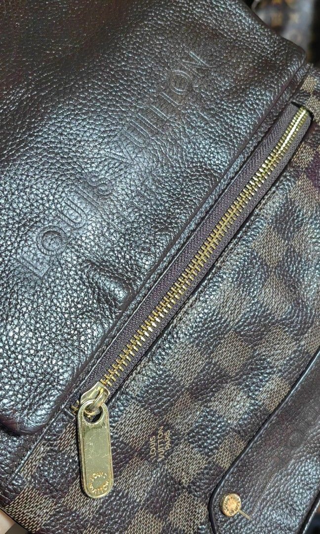 Leather LV sling (Category: Sling Bags) located in Bacolod City. Submitted by darriebags88 (Listing ID 1468774294, Image 3). Description: pure leather no flaw.