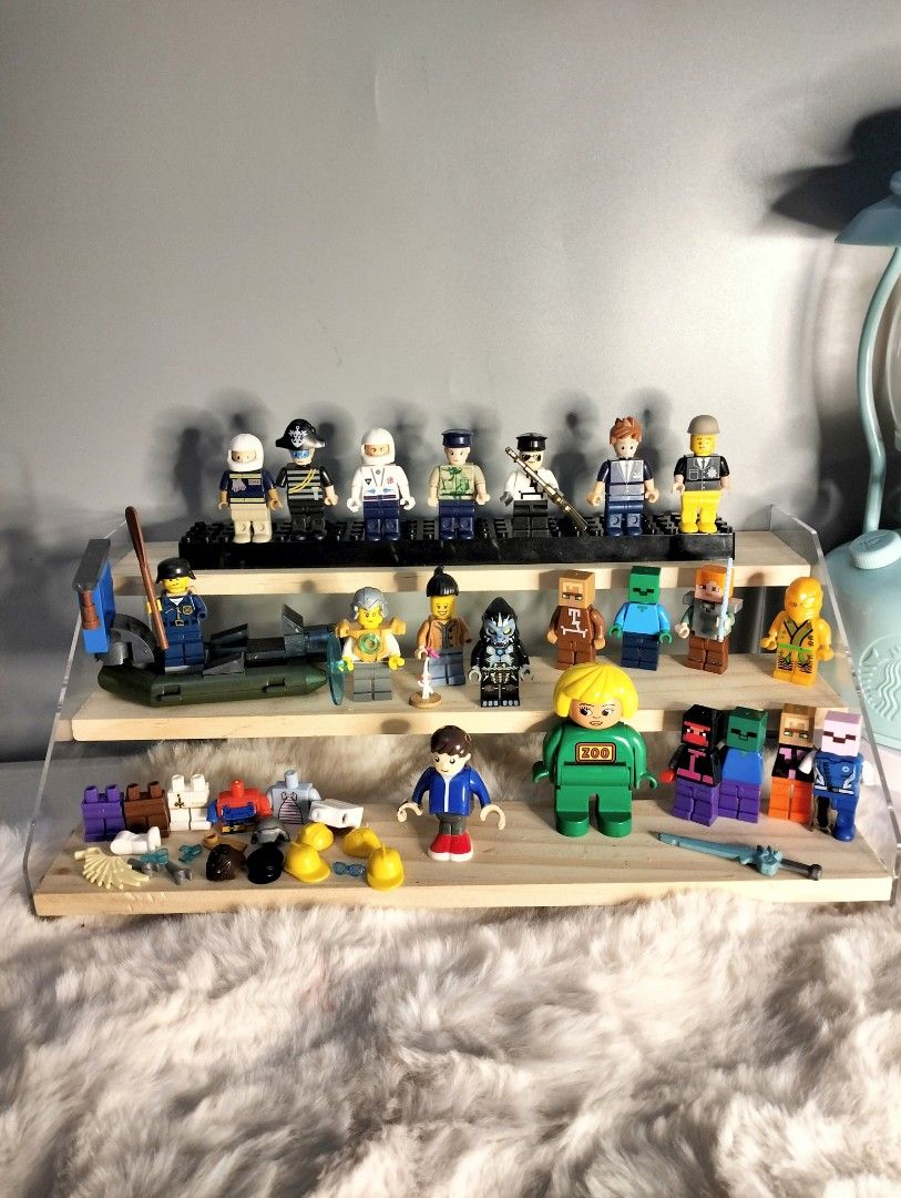 LEGO character Bundle takeall (Category: Lego & Building Sets) located in Manila. Submitted by alayassulittipidfinds (Listing ID 1468925294, Image 1). Description: .
