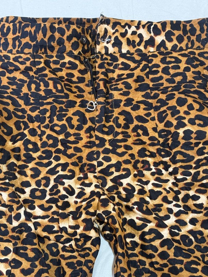 Leopard Print Jorts (Category: Shorts) located in Lapu Lapu. Submitted by bzzzzarah (Listing ID 1468799590, Image 2). Description: .
