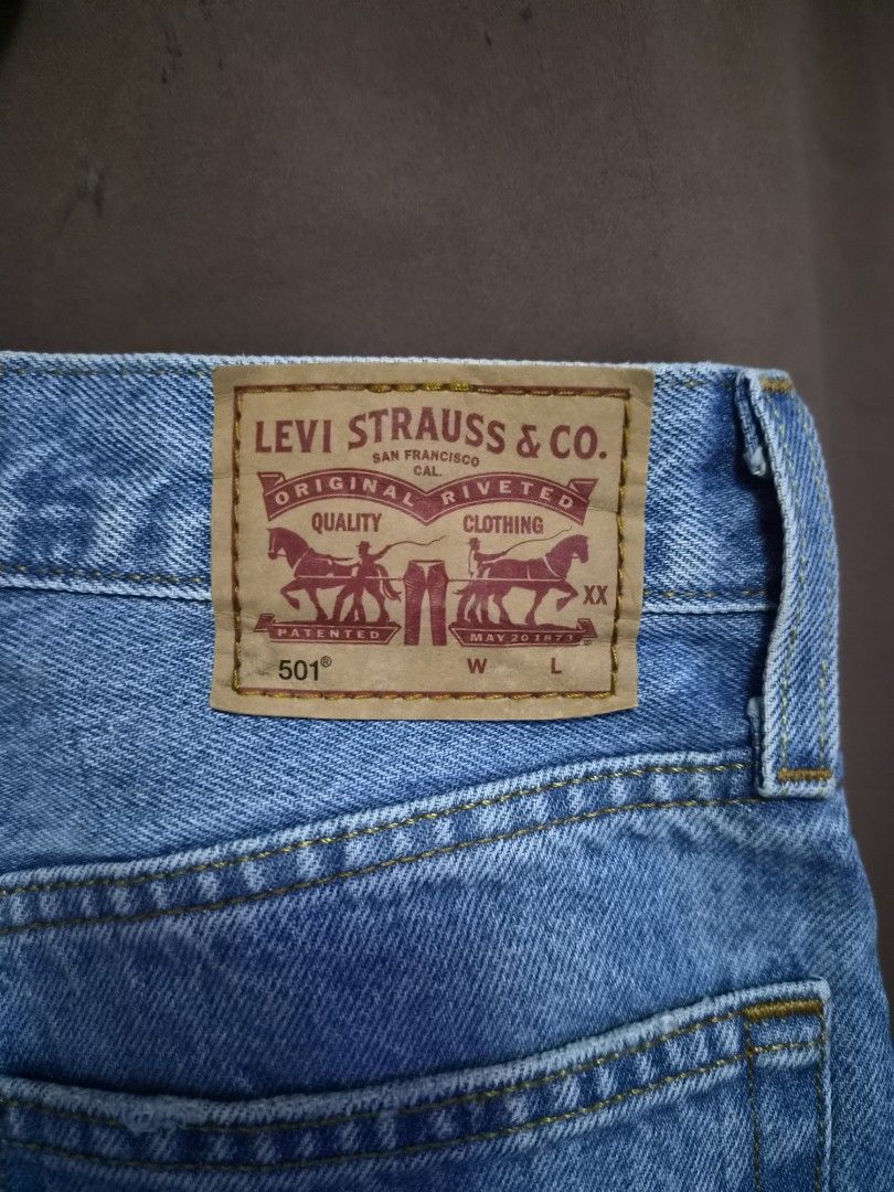 Levi's 101 Denim Jeans 24 (Category: Jeans) located in Malolos. Submitted by aemcloset (Listing ID 1468868374, Image 3). Description: size 24 rise 10ŵ lenght 39 hard denim.