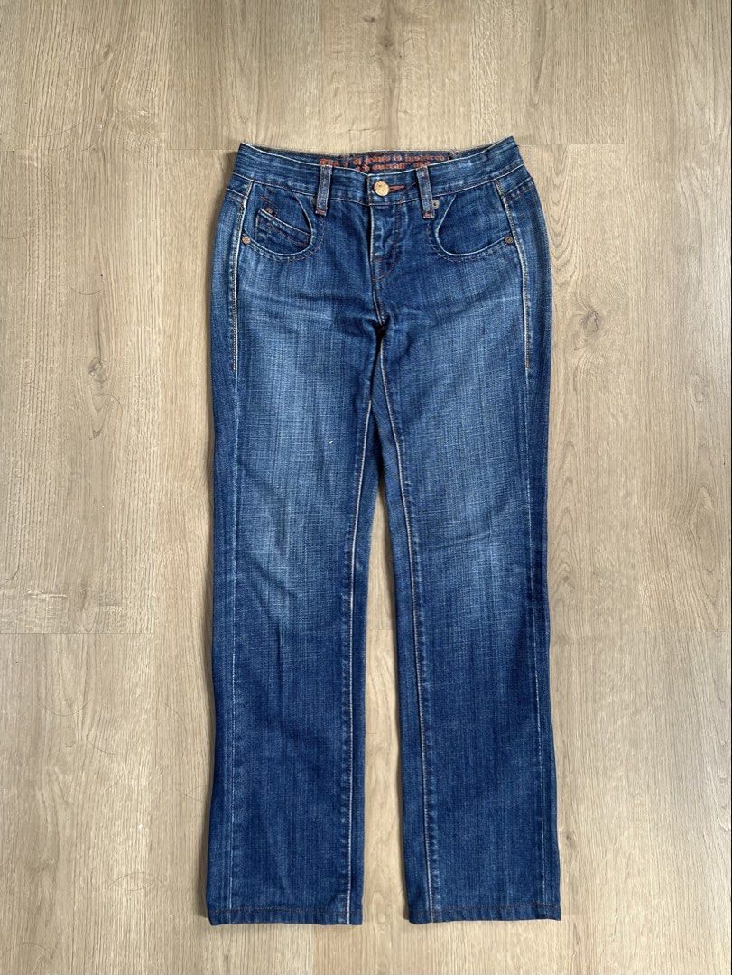 Levis 2007 LOW-RISE BOOTCUT (Category: Jeans) located in Angeles City. Submitted by mark.happenss (Listing ID 1468783347, Image 3). Description: Vintage Levis 2007 LOW-RISE BOOTCUT JEANS Waist: 28 Length: 37 Thigh: 9 Hem: 7.5.
