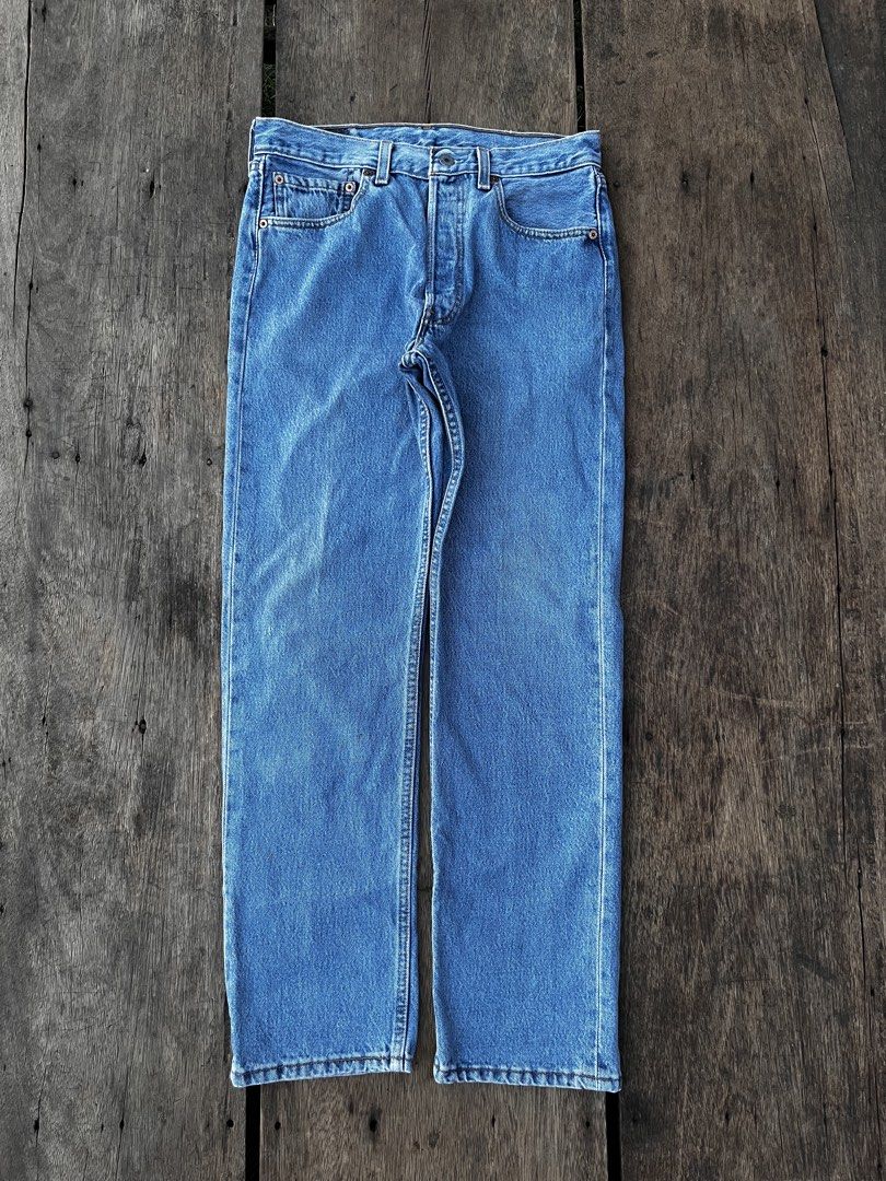 Levi’s 501 (Category: Jeans) located in Mapandan. Submitted by thriftyfits.670 (Listing ID 1468812725, Image 1). Description: levi’s 501 32 waist 41 length 12 thigh 8 hem .