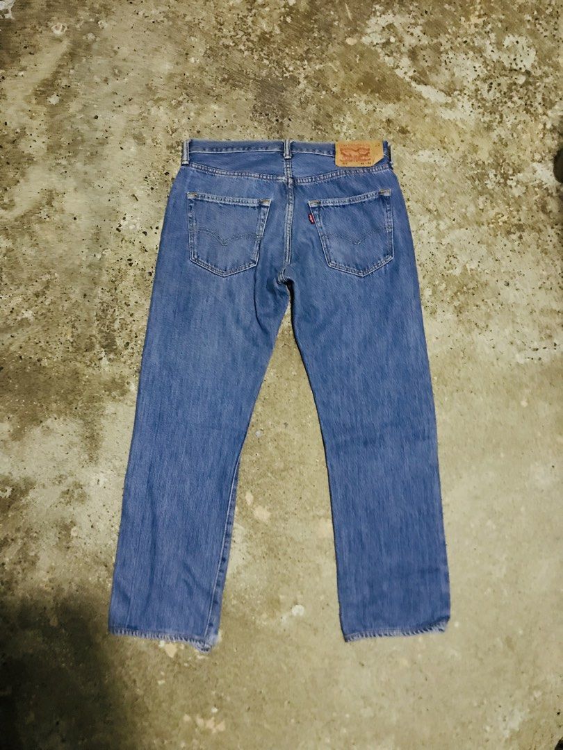 Levis 501 (Category: Jeans) located in Cabanatuan. Submitted by offtherack.studio (Listing ID 1468843918, Image 2). Description: Length: 37 Waistline: 31 Excellent Condition Issue: See last pic.