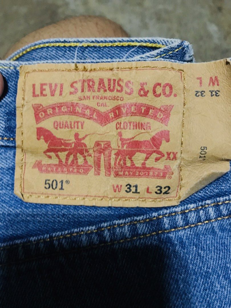 Levis 501 (Category: Jeans) located in Cabanatuan. Submitted by offtherack.studio (Listing ID 1468843918, Image 3). Description: Length: 37 Waistline: 31 Excellent Condition Issue: See last pic.