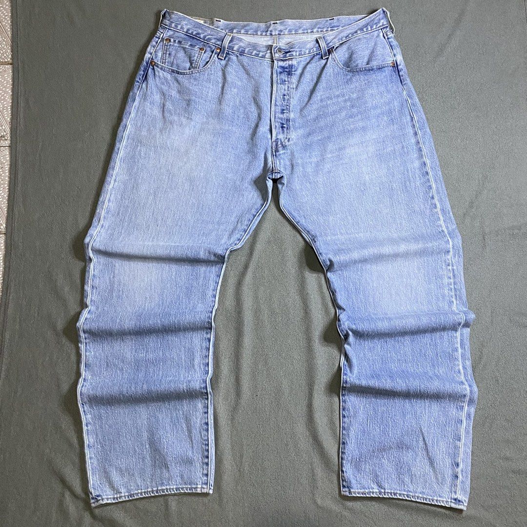 Levi's 501 (Category: Jeans) located in Dasmarinas. Submitted by slime_thrifts (Listing ID 1468847760, Image 2). Description: Levis 501 Fly button 40 waist 45 length 10 hem Excellent No issue Ready to use ₱1000 + sf.