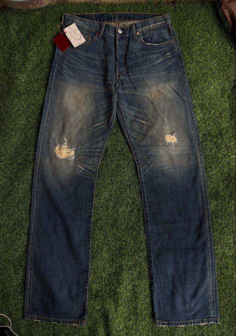 Levi's 501® Original Fit Jeans (Category: Jeans) located in Carcar. Submitted by thrift_kidd (Listing ID 1468753274, Image 2). Description: Levi’s 501 with vintage-style wash & distressing Size 34 actual waist Excellent Condition With hangtag DM ME TO PURCHASE 📩.