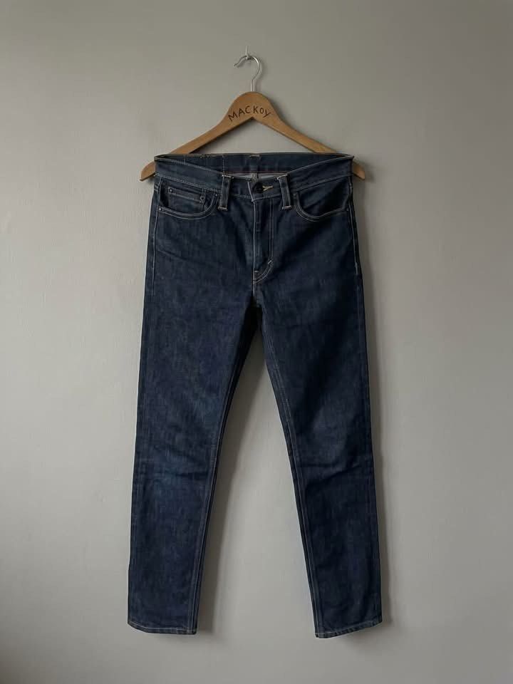 Levi’s 511 Rigid Indigo Ext. Black Patch Size W30 L32 (Category: Jeans) located in Cainta. Submitted by mackoyclassicfinds (Listing ID 1468865664, Image 1). Description: Levi’s 511 Rigid Indigo Ext. Black Patch Size W30 L32 Waist 30-31 inch Length 41 inch Hem 6 ¾ inch Excellent Condition ₱1,850 + SF 📍Cainta Rizal Direct Message lang sa interesado.