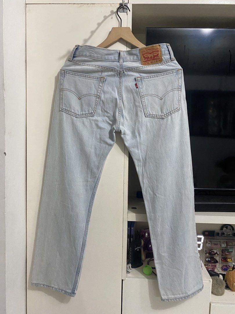 Levis 555 '96 relaxed fit straight (Category: Jeans) located in Santa Maria. Submitted by jordangail (Listing ID 1468764110, Image 2). Description: Levis 555 '96 relaxed fit straight W30 L32 30-31x40 Hem 8 Excellent No issue Mine na Gcash Jnt God bless.