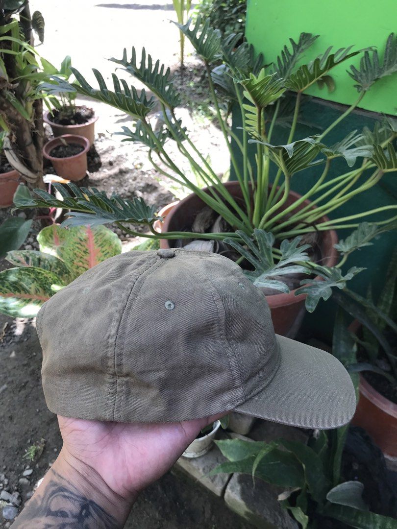 Levi's Batwing Logo Snapback Cap (Category: Caps & Hats) located in Cebu City. Submitted by whytruekoy (Listing ID 1468723222, Image 2). Description: Levi's Batwing Logo Snapback Cap Authentic Moss Green Colorway One size fits all Excellent.