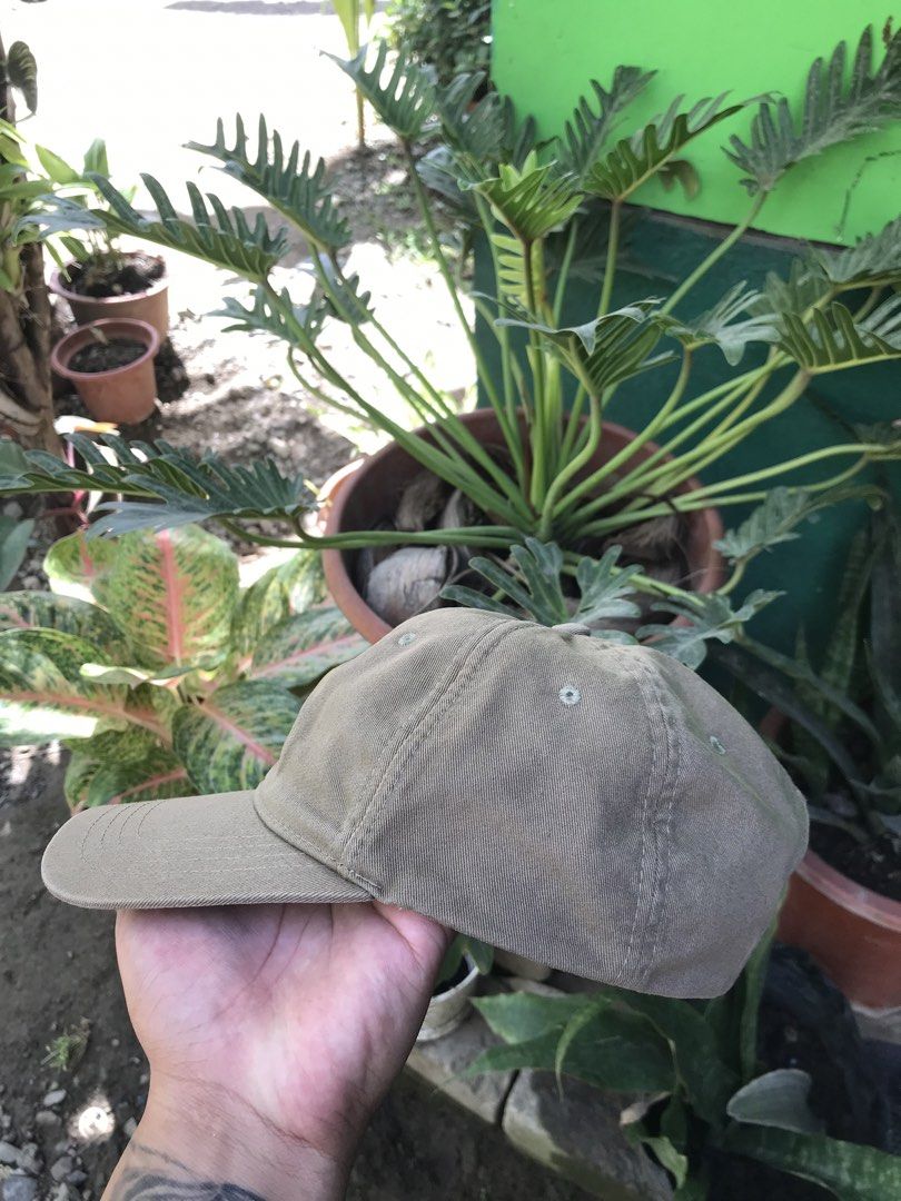 Levi's Batwing Logo Snapback Cap (Category: Caps & Hats) located in Cebu City. Submitted by whytruekoy (Listing ID 1468723222, Image 3). Description: Levi's Batwing Logo Snapback Cap Authentic Moss Green Colorway One size fits all Excellent.