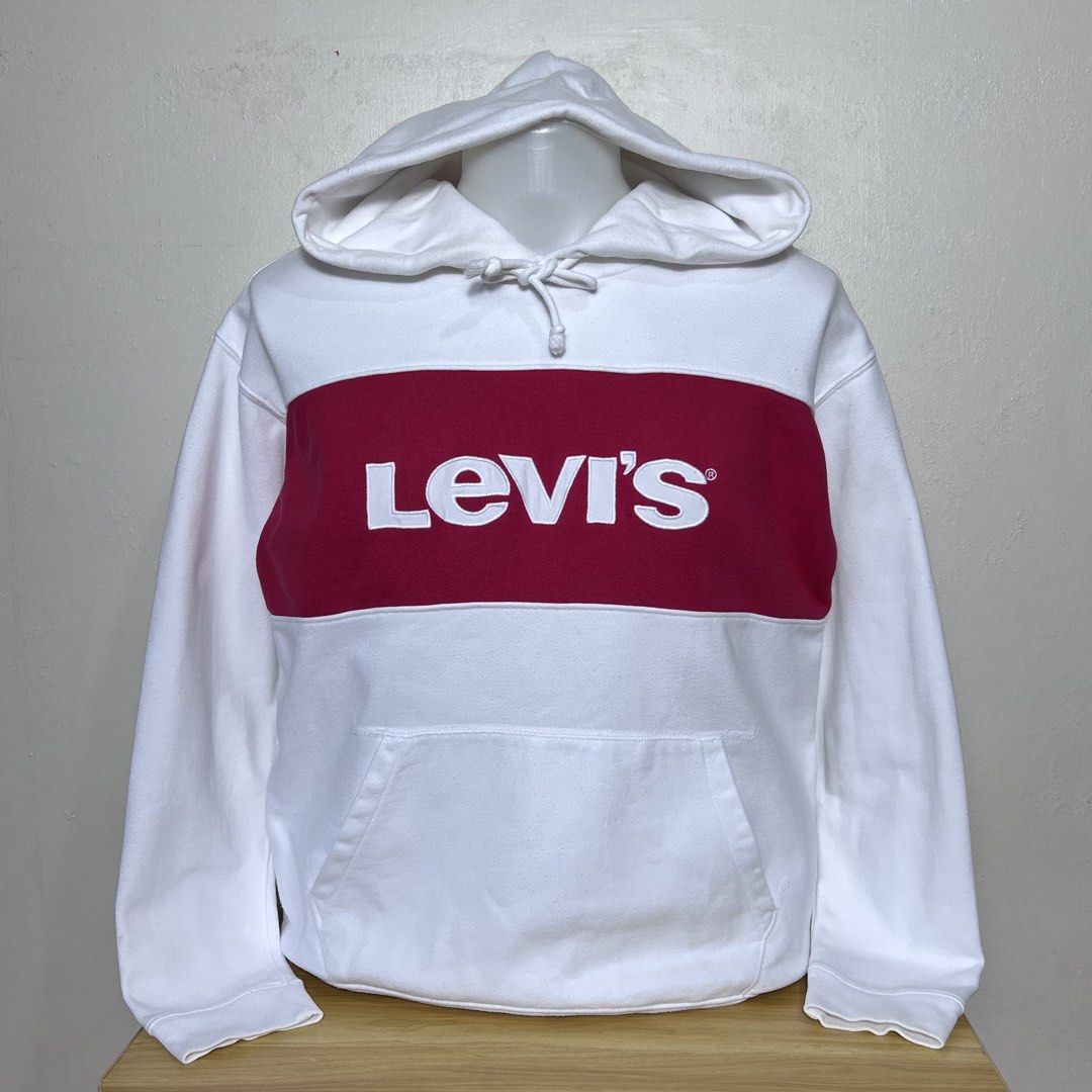 LEVI’S COLORBLOCK HOODIE (Category: Hoodies) located in Dipolog. Submitted by edthrfts (Listing ID 1468899035, Image 1). Description: ✅ ALREADY WASHED AND SANITIZED 📐Width: 22 📐Length: 26.5 📐Sleeve length: 30 Condition: 9.8/10 Color: 9.8/10 Issue: None.