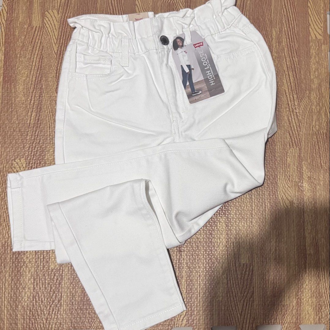 Levi’s high loose pants kids (Category: Babies & Kids Fashion) located in Tarlac. Submitted by kai.0621 (Listing ID 1468781797, Image 1). Description: 7yrs old girl slim through hip and thigh .