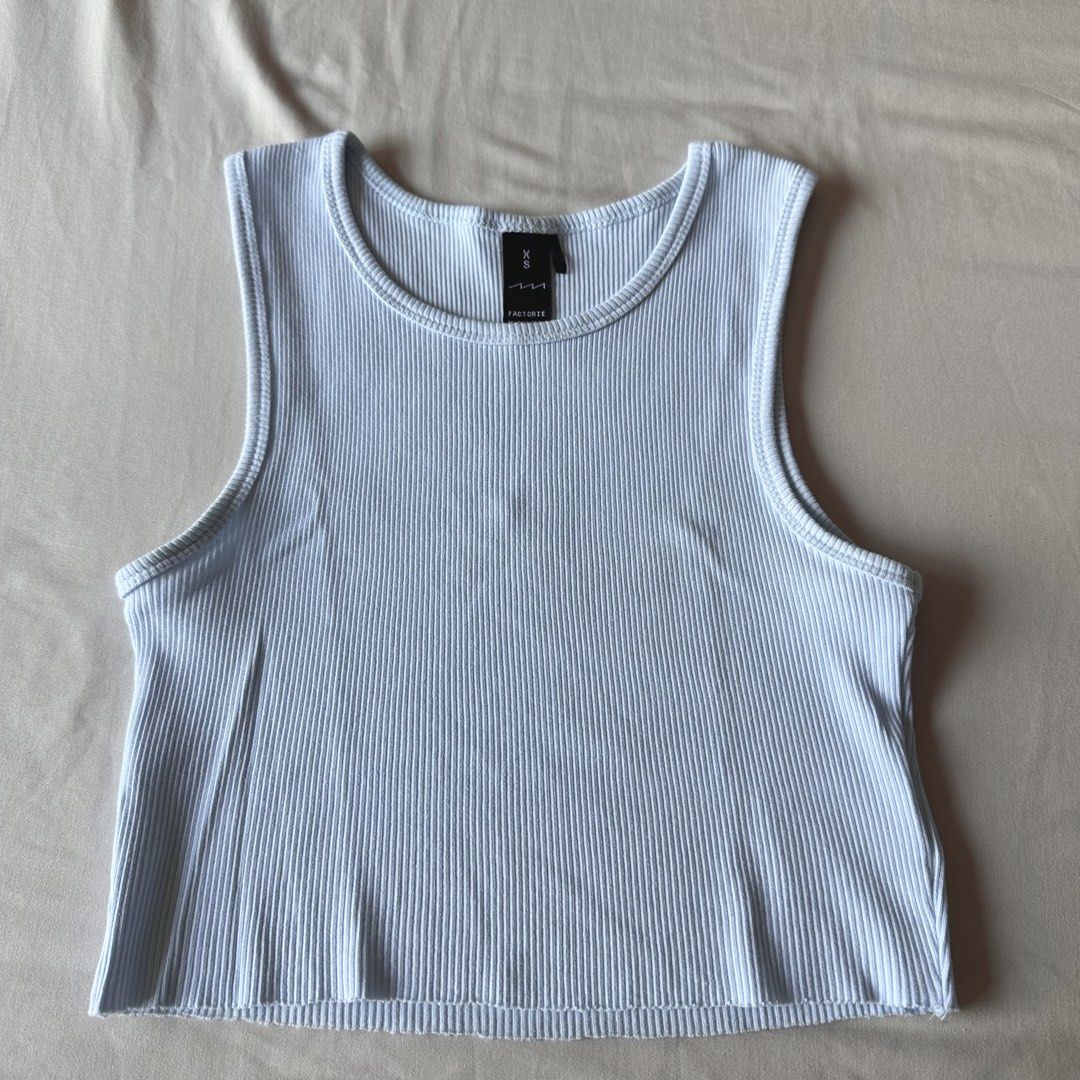 Light Blue Ribbed Crop Tank Top (Category: Sleeveless) located in San Juan City. Submitted by keep.it.clean (Listing ID 1468819972, Image 1). Description: - bought from Australia .
