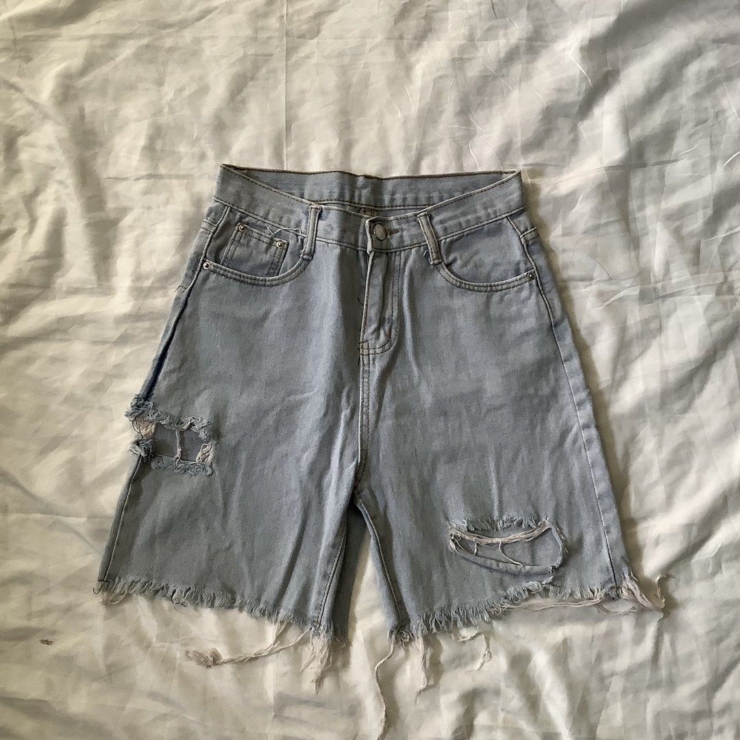 Light Denim Ripped Style Jorts (Category: Shorts) located in Cavite. Submitted by kbyshe_catalog (Listing ID 1468857273, Image 1). Description: w: 25 l: 17 inches ripped style (raw/tattered hem).
