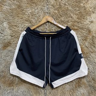 (Category: ) located in . Submitted by thriftingz143 (Listing ID 1468805766, Image 1). Description: .