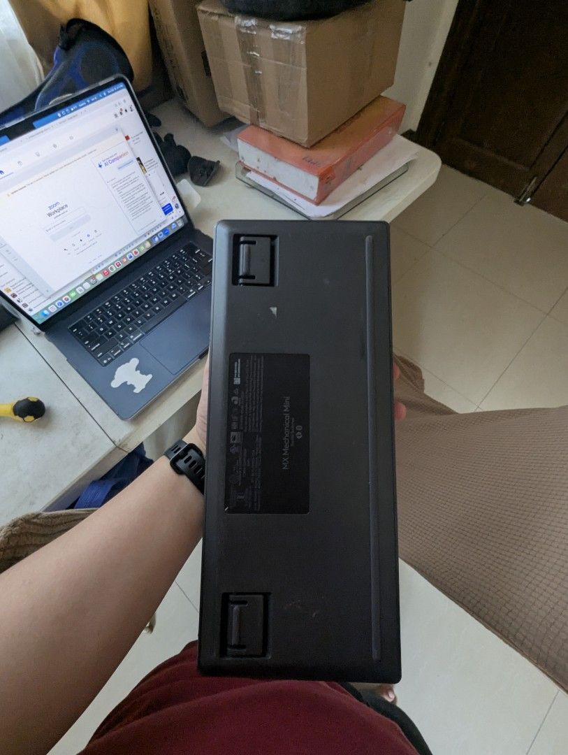 Logitech MX Mechanical Mini (Category: Computer Keyboard) located in Angeles City. Submitted by marchawkins (Listing ID 1468899619, Image 2). Description: Selling my Logitech MX Mechanical Mini has scratches po but does not affect the performance honest issue: may sira po ung key W and also nawala na ung ibang caps battery life is amazing, negotiable po sa sure buyer. meetup around Pampanga, tarlac or DLSU Taft on weekends.