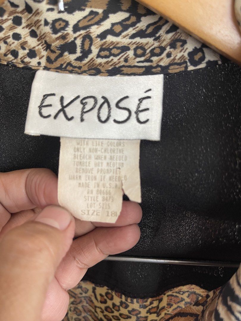 Long animal print blouse (Category: Blouses) located in Mandaluyong City. Submitted by coolmeybab (Listing ID 1468781193, Image 2). Description: Size 18 - quite big and long.