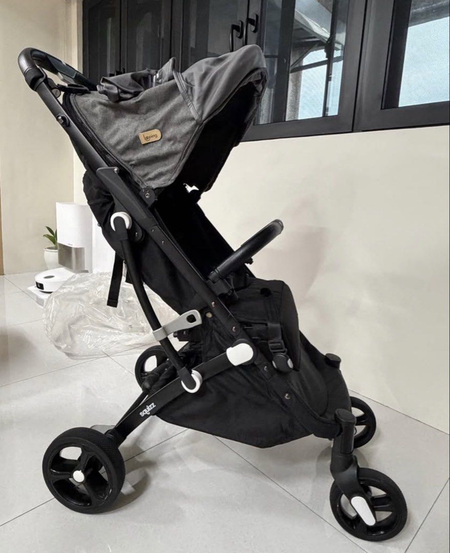 Looping Squizz Compact Stroller Grey Black (Category: Strollers) located in Quezon City. Submitted by mjkalaw (Listing ID 1468800847, Image 1). Description: - Model: Looping Squizz Stroller - Color: Black and Dark Grey - Design: Compact fold, ideal for travel and daily commutes - Safety: Secure 5-point harness with comfortable quilted padding and protective bumper bar - Comfort & Convenience: Adjustable canopy with mesh window and roomy under-sea