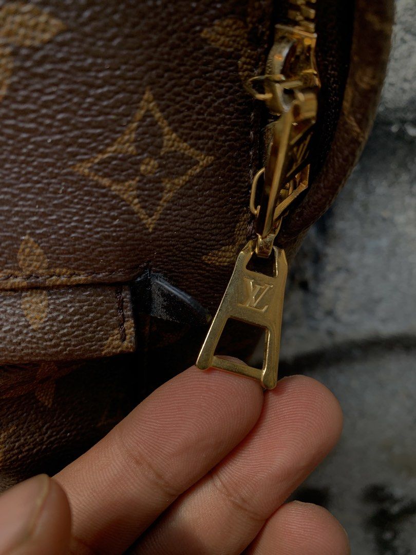Louis Vuitton (Category: Luxury Bags & Wallets) located in Davao. Submitted by terrencefinds2.0 (Listing ID 1468713473, Image 3). Description: Back pack palm string.